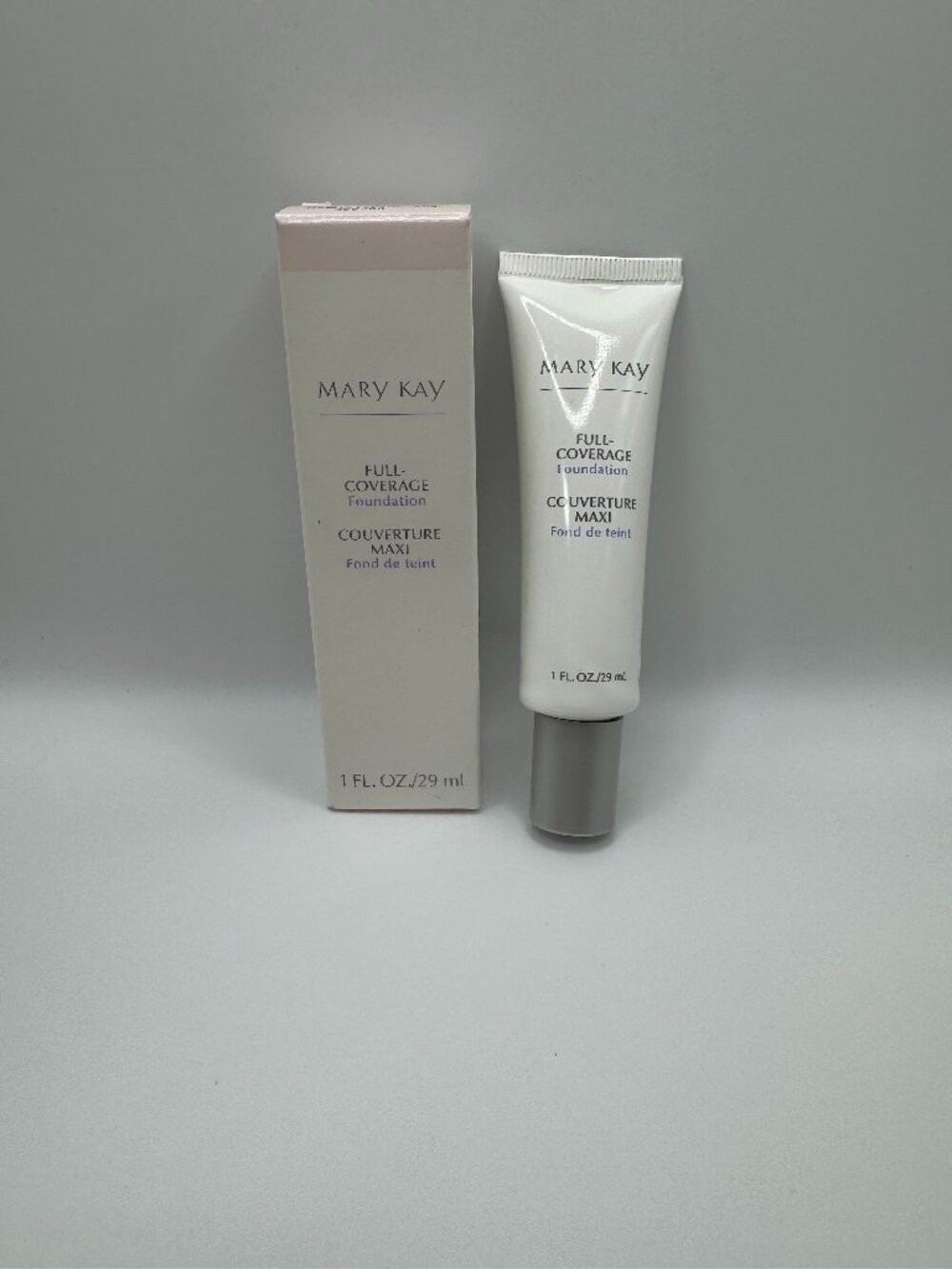 NEW Mary Kay Full Coverage Foundation Ivory 204 1oz Normal to Dry Skin